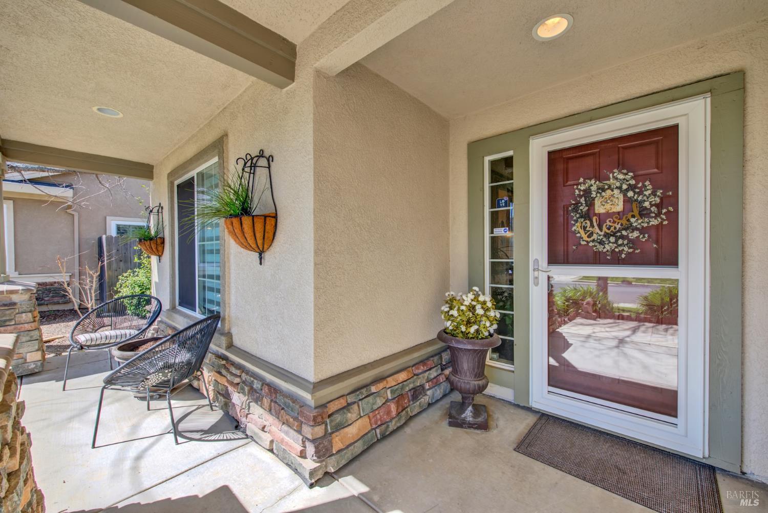 Detail Gallery Image 5 of 77 For 360 Grand Canyon Dr, Vacaville,  CA 95687 - 2 Beds | 2 Baths