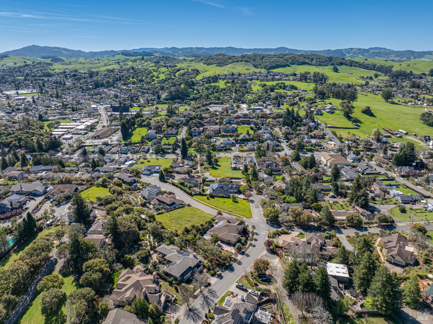 Detail Gallery Image 14 of 14 For 513 Larch Dr, Petaluma,  CA 94952 - – Beds | – Baths