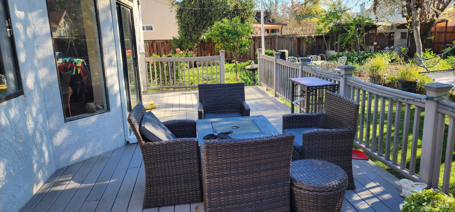 Detail Gallery Image 41 of 44 For 2350 Elliott Dr, American Canyon,  CA 94503 - 4 Beds | 3 Baths