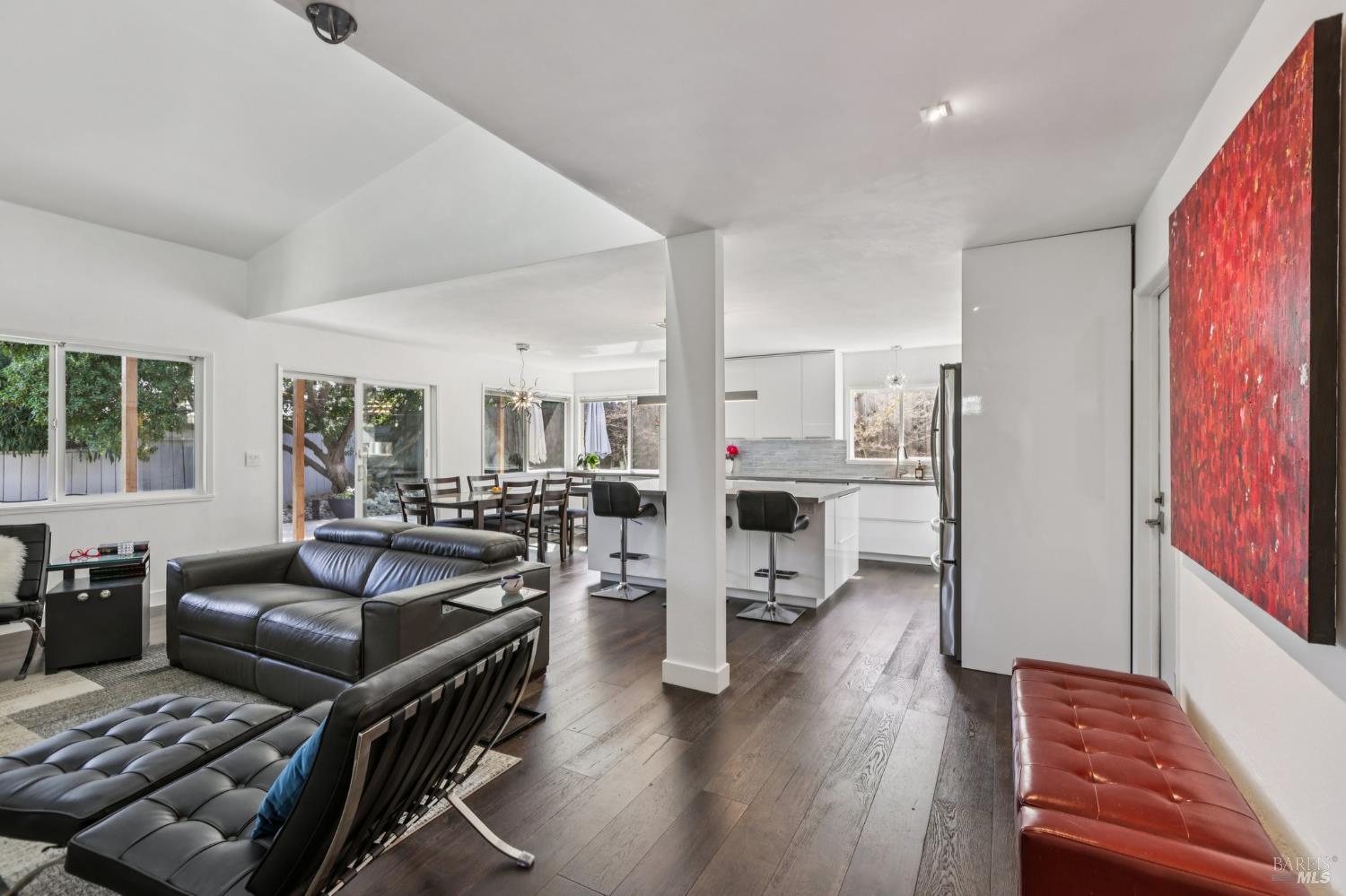 Detail Gallery Image 11 of 66 For 212 Eaton Ct, Benicia,  CA 94510 - 3 Beds | 2 Baths