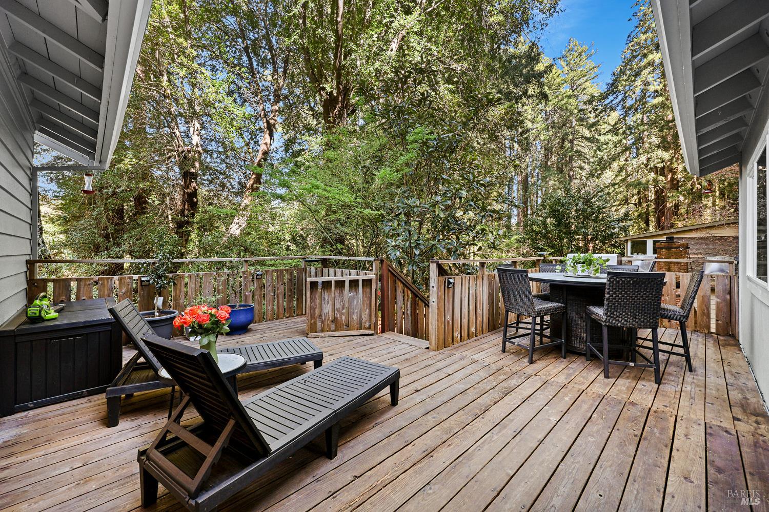 Detail Gallery Image 26 of 59 For 16 Iron Springs Rd, Fairfax,  CA 94930 - 4 Beds | 2 Baths