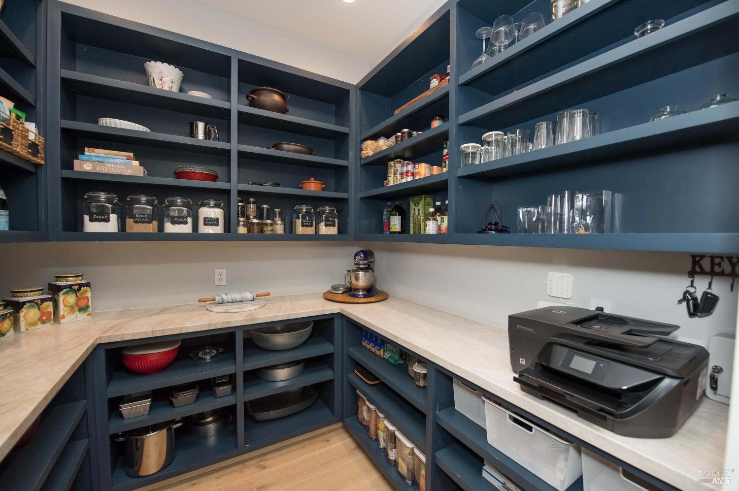 Detail Gallery Image 24 of 93 For 3932 Silver Fox Ct, Santa Rosa,  CA 95403 - 4 Beds | 4/1 Baths