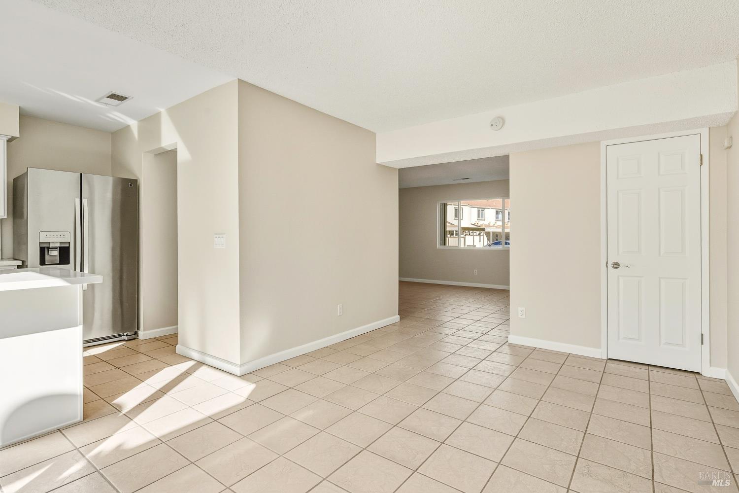 Detail Gallery Image 11 of 30 For 104 Oliva Ct #C,  Novato,  CA 94947 - 3 Beds | 1/1 Baths