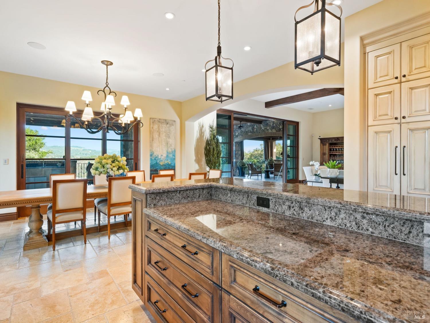 Detail Gallery Image 17 of 95 For 6444 Cottage Ridge Rd, Santa Rosa,  CA 95403 - 4 Beds | 4/2 Baths