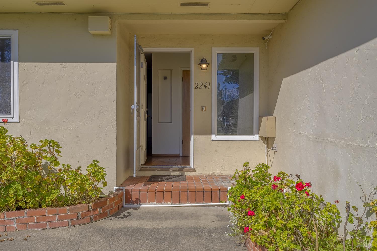 Detail Gallery Image 33 of 43 For 2241 Marsh Rd, Santa Rosa,  CA 95403 - 3 Beds | 1/1 Baths