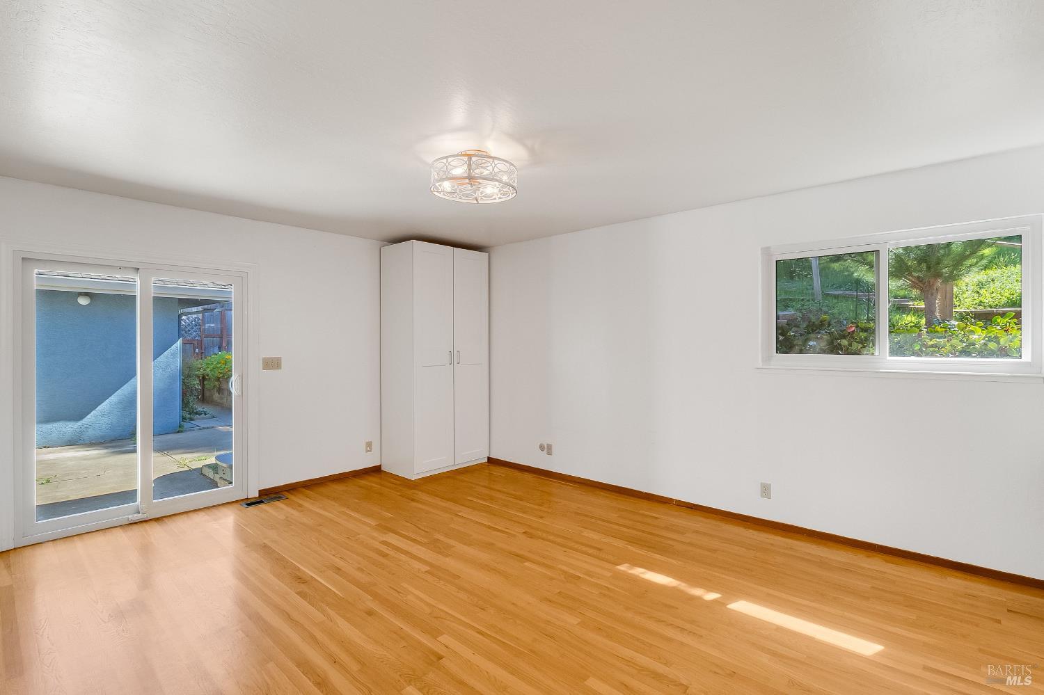 Detail Gallery Image 44 of 61 For 453 Clark Dr, Vallejo,  CA 94591 - 3 Beds | 2/1 Baths