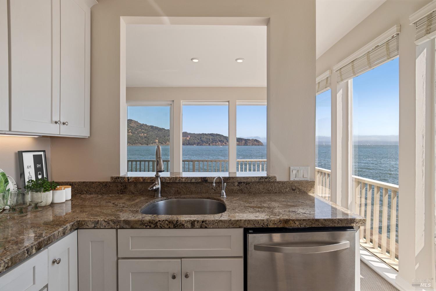 Detail Gallery Image 9 of 56 For 2002 Paradise Dr, Tiburon,  CA 94920 - – Beds | – Baths