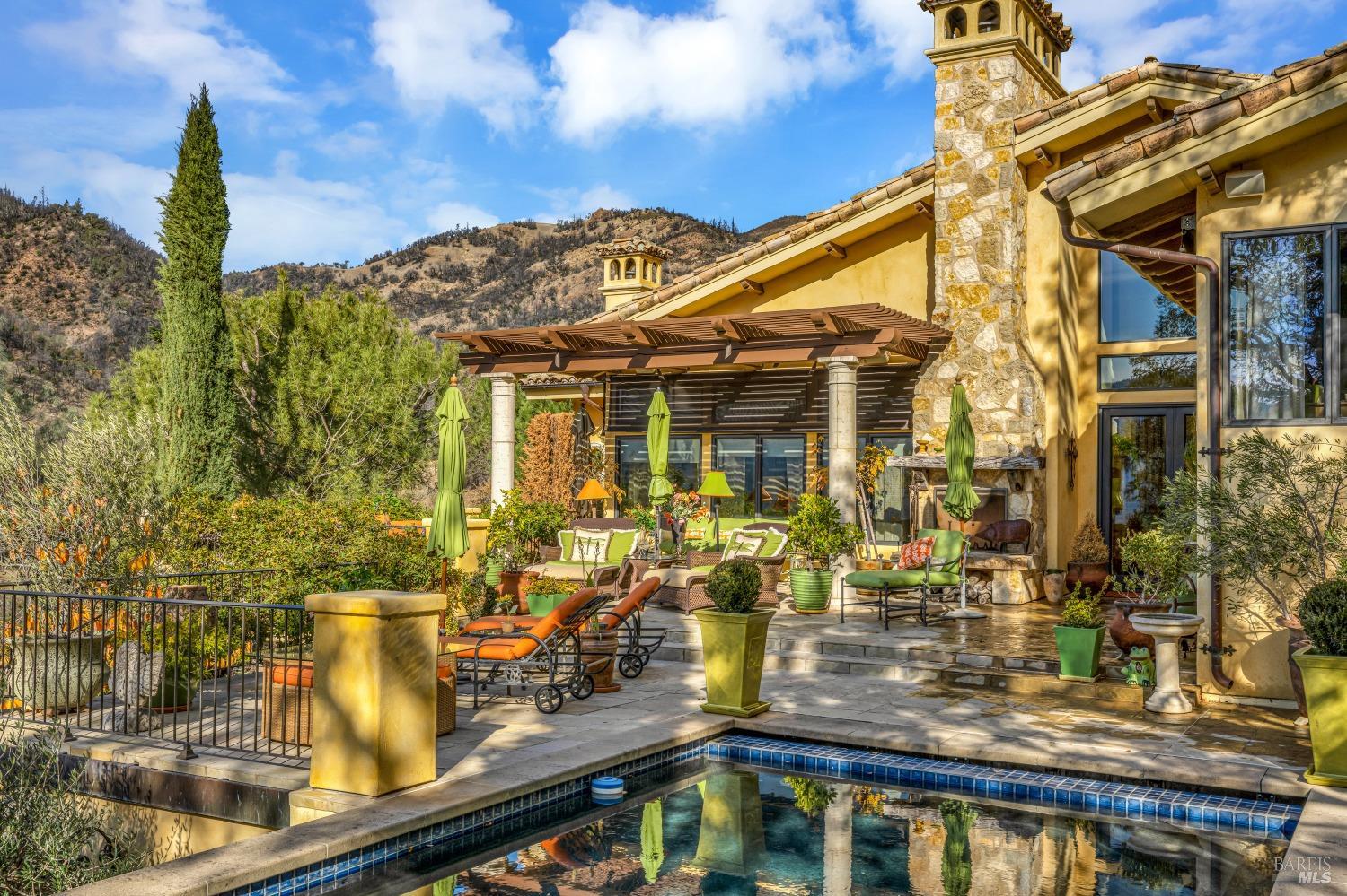 Detail Gallery Image 25 of 84 For 2395 Pickett Rd, Calistoga,  CA 94515 - 3 Beds | 3/2 Baths