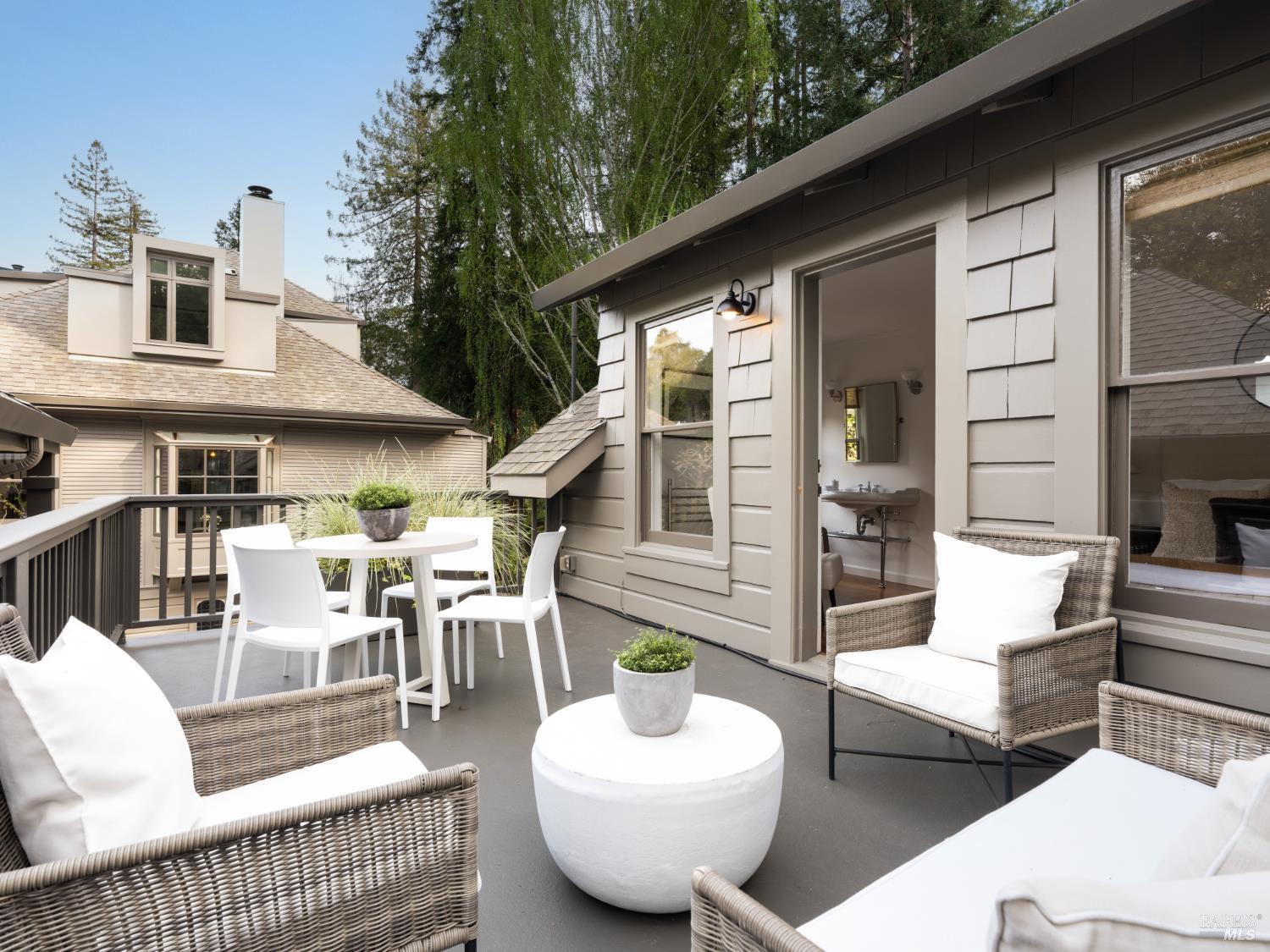 Detail Gallery Image 37 of 41 For 8 Laurel St, Mill Valley,  CA 94941 - 6 Beds | 4/1 Baths