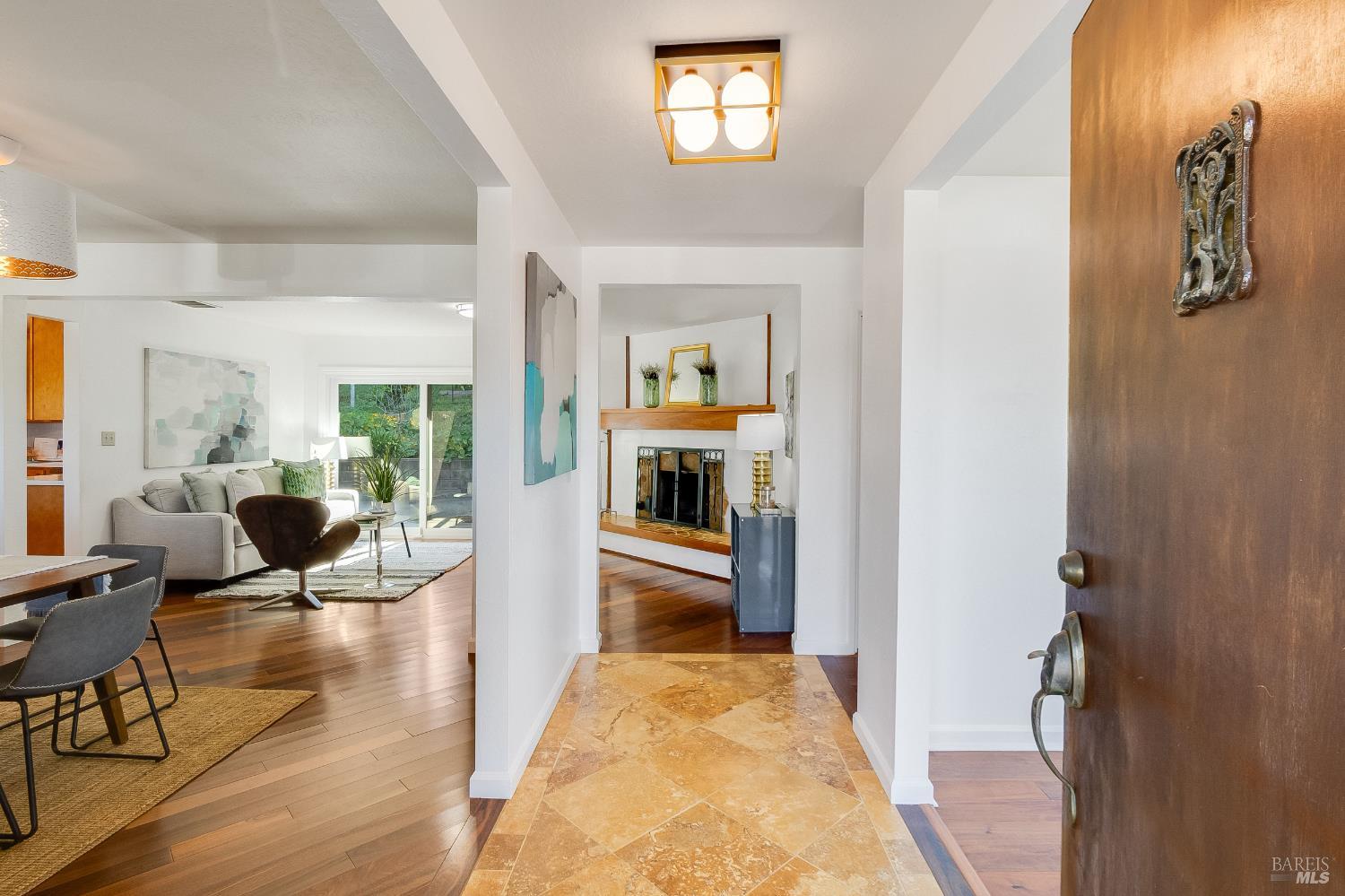 Detail Gallery Image 10 of 61 For 453 Clark Dr, Vallejo,  CA 94591 - 3 Beds | 2/1 Baths