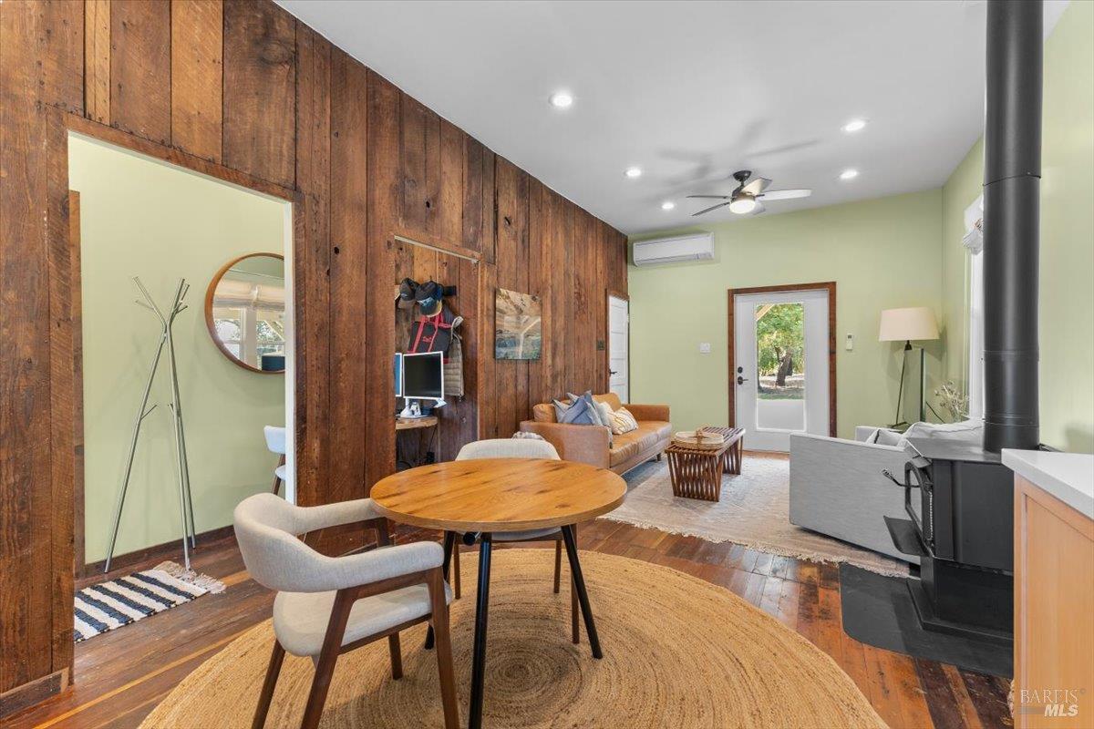 Detail Gallery Image 13 of 65 For 5647 Highway 128 Hwy, Geyserville,  CA 95441 - 3 Beds | 2 Baths