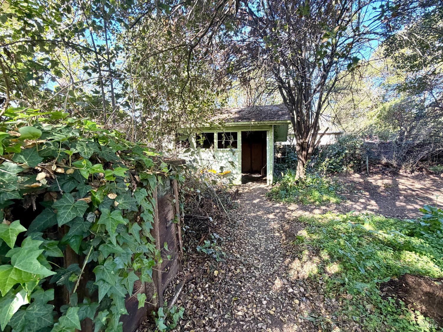 Detail Gallery Image 3 of 8 For 1045 Fourth St, Novato,  CA 94945 - 2 Beds | 1 Baths