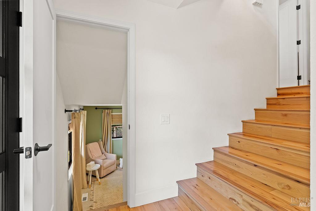 Detail Gallery Image 43 of 58 For 913 Valley View Dr, Healdsburg,  CA 95448 - 3 Beds | 3 Baths