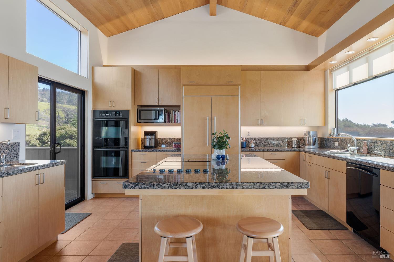 Detail Gallery Image 6 of 88 For 37784 Breaker Reach Unkn, The Sea Ranch,  CA 95497 - 3 Beds | 2 Baths