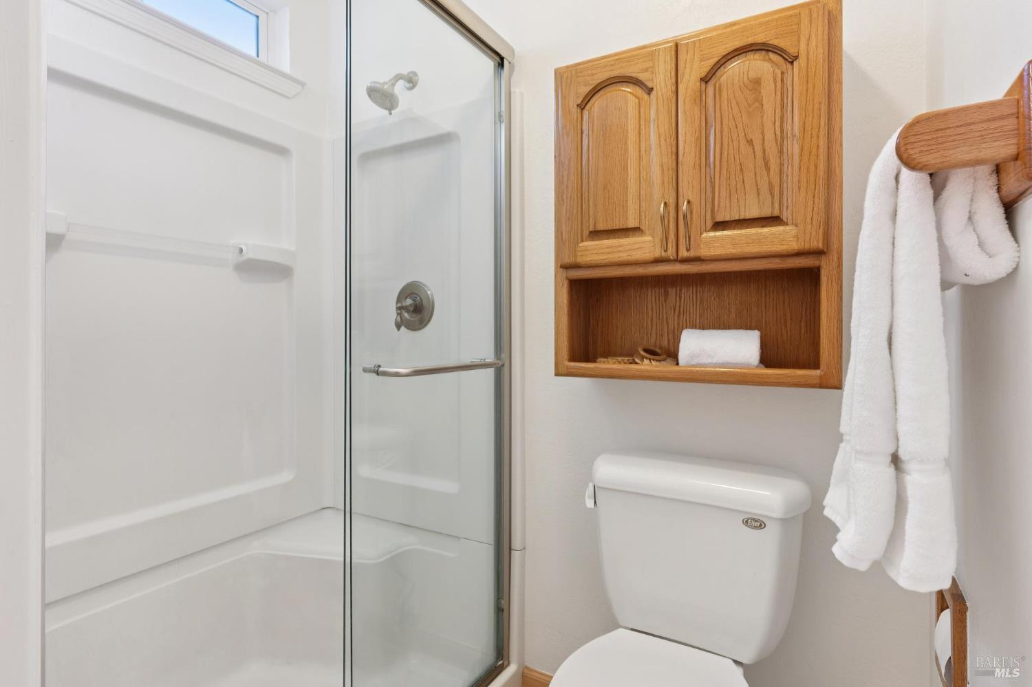 Detail Gallery Image 25 of 48 For 34 Plata Ct, Novato,  CA 94947 - 4 Beds | 2 Baths