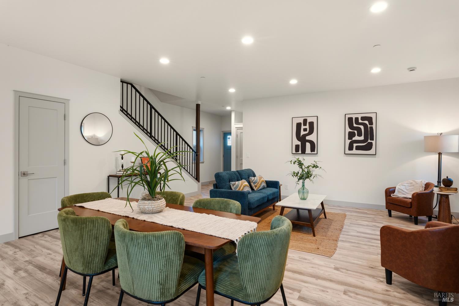 Detail Gallery Image 7 of 30 For 629 Myron St, Ukiah,  CA 95482 - 2 Beds | 2/1 Baths