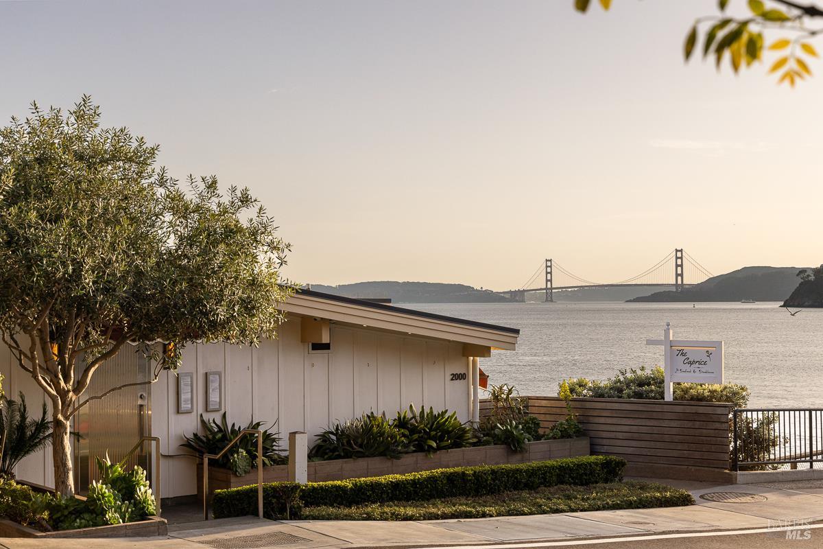 Detail Gallery Image 45 of 56 For 2002 Paradise Dr, Tiburon,  CA 94920 - – Beds | – Baths