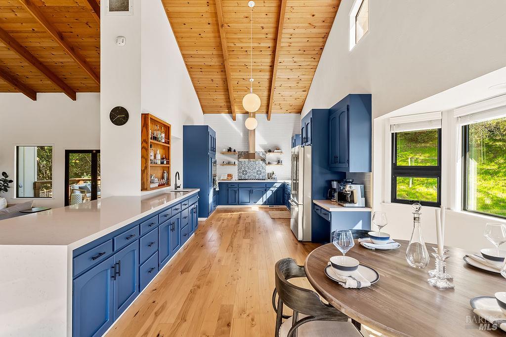 Detail Gallery Image 21 of 58 For 913 Valley View Dr, Healdsburg,  CA 95448 - 3 Beds | 3 Baths