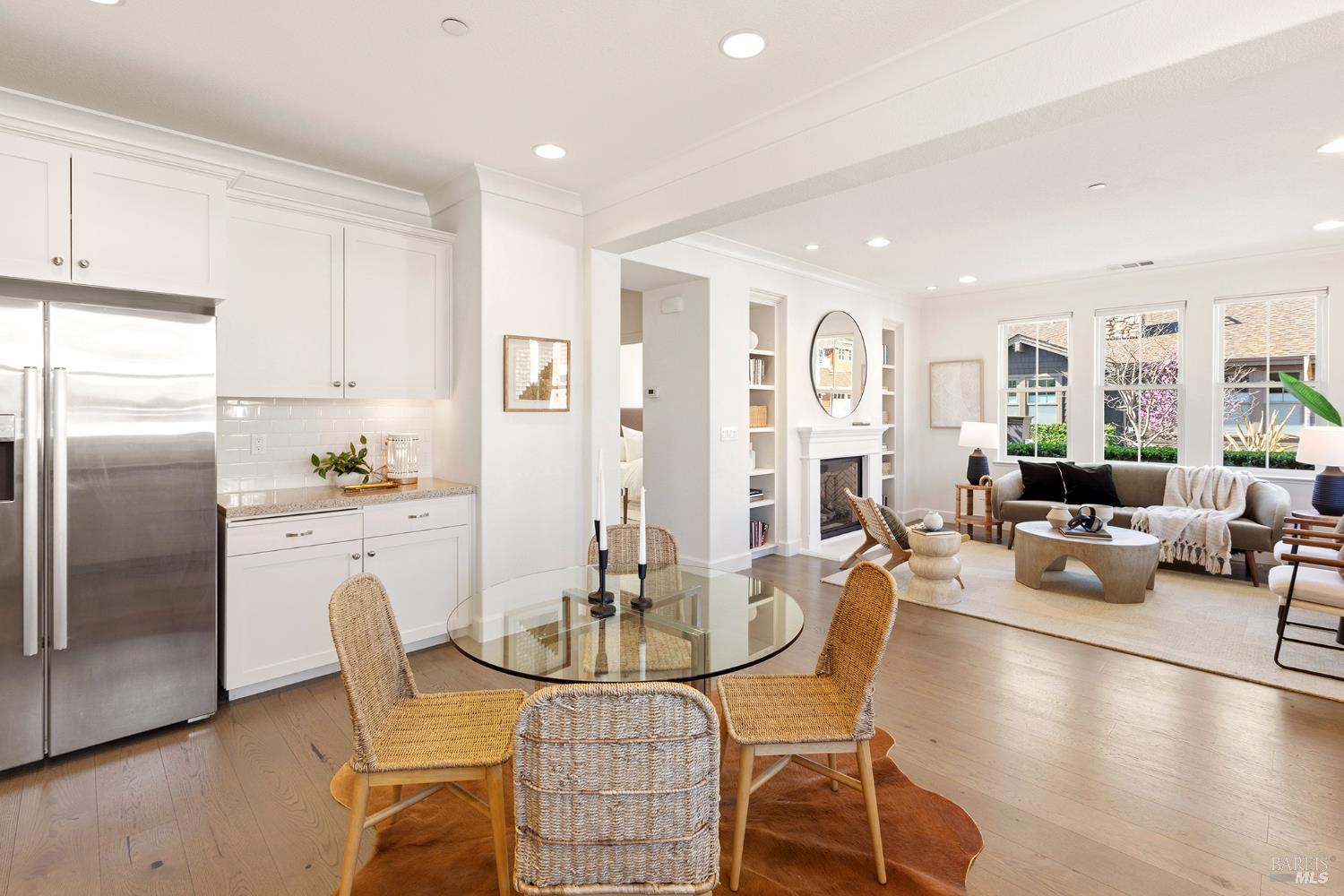 Detail Gallery Image 9 of 15 For 15 Camellia Cir, Larkspur,  CA 94939 - 1 Beds | 1 Baths