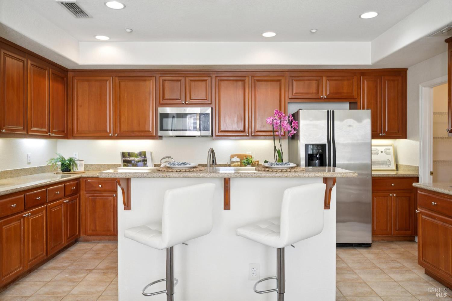 Detail Gallery Image 14 of 43 For 4302 Keegan St, Dublin,  CA 94568 - 3 Beds | 3 Baths