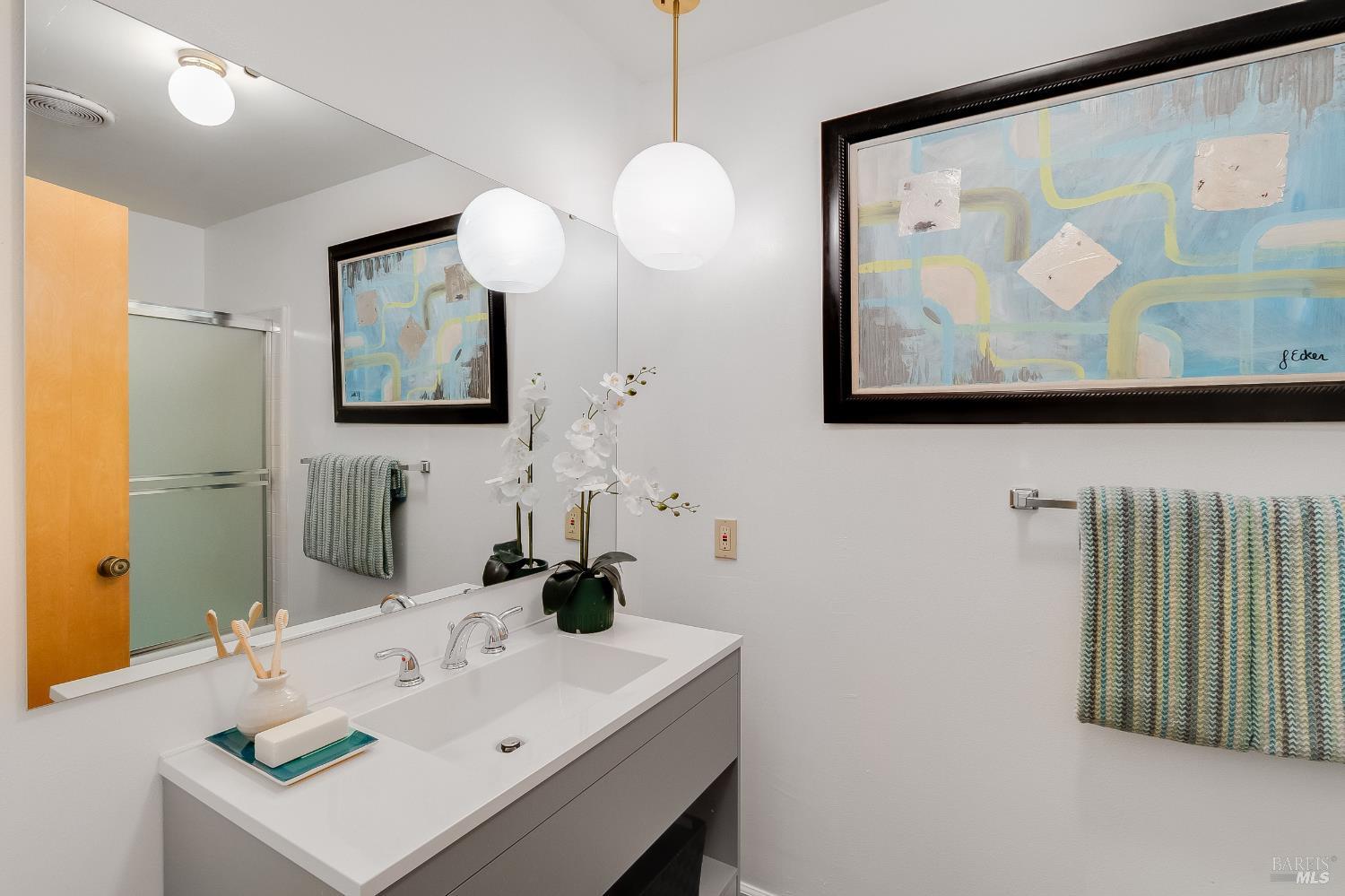 Detail Gallery Image 35 of 61 For 453 Clark Dr, Vallejo,  CA 94591 - 3 Beds | 2/1 Baths