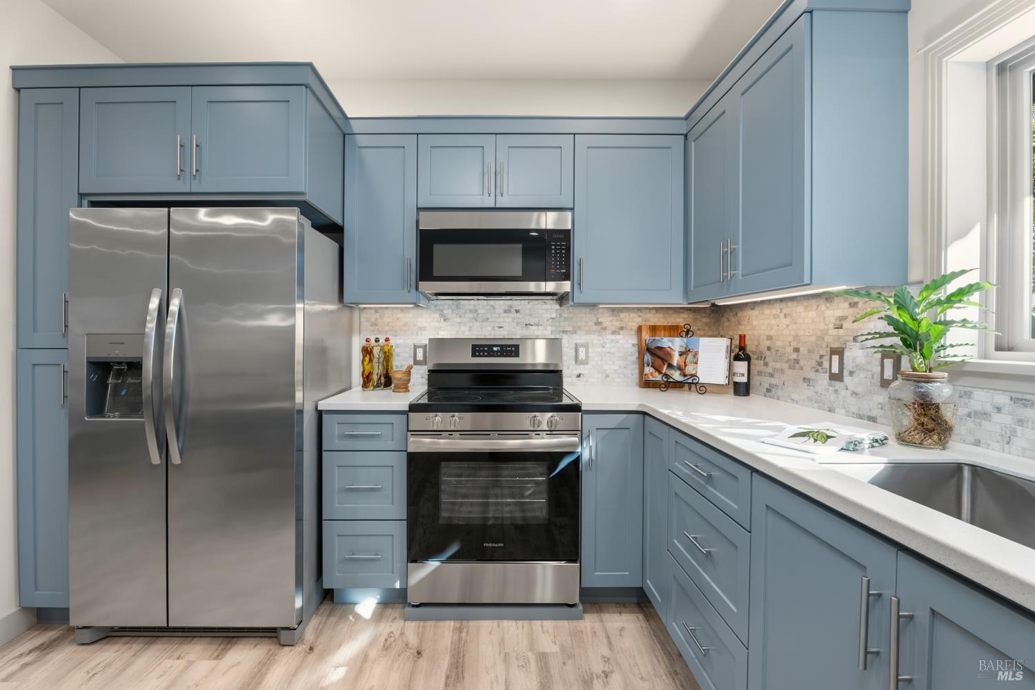 Detail Gallery Image 9 of 30 For 629 Myron St, Ukiah,  CA 95482 - 2 Beds | 2/1 Baths