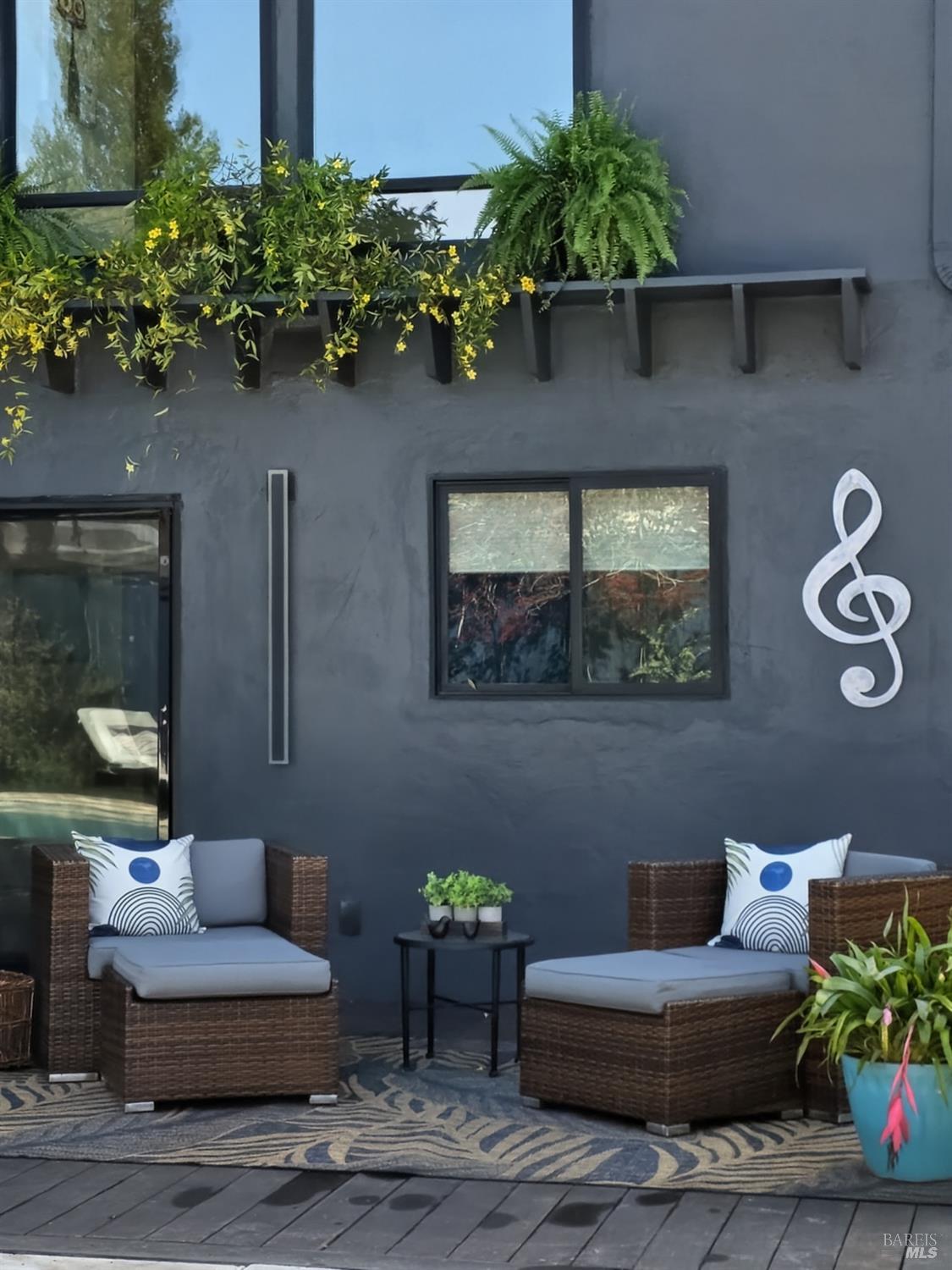 Detail Gallery Image 30 of 33 For 2100 Center Rd, Novato,  CA 94947 - 4 Beds | 3 Baths