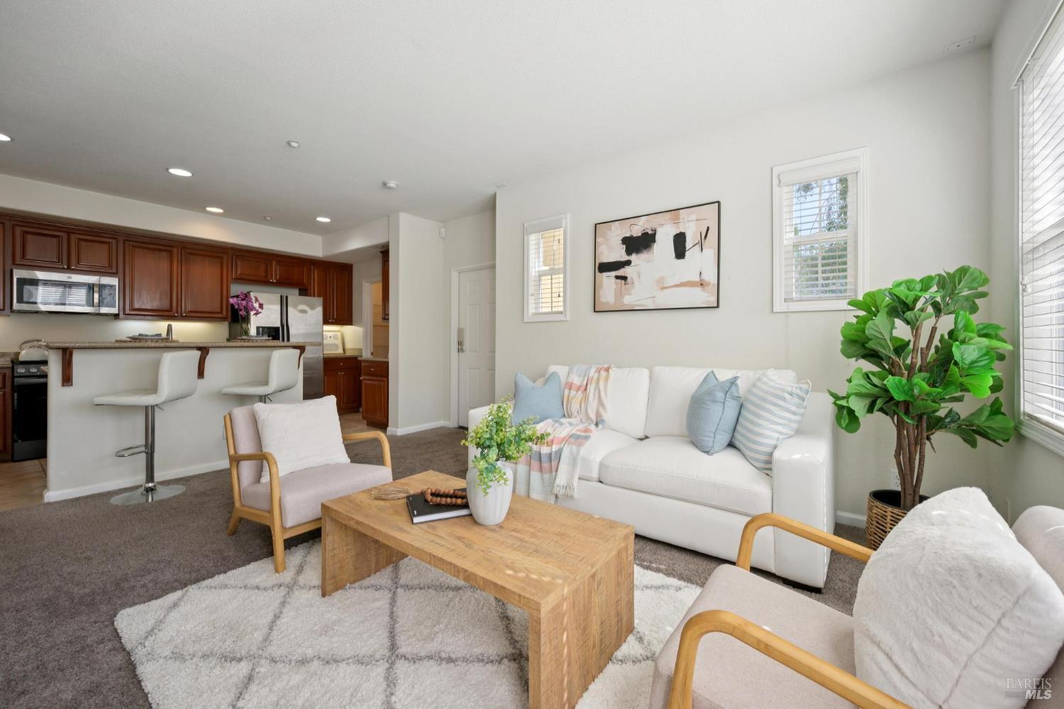 Detail Gallery Image 10 of 43 For 4302 Keegan St, Dublin,  CA 94568 - 3 Beds | 3 Baths