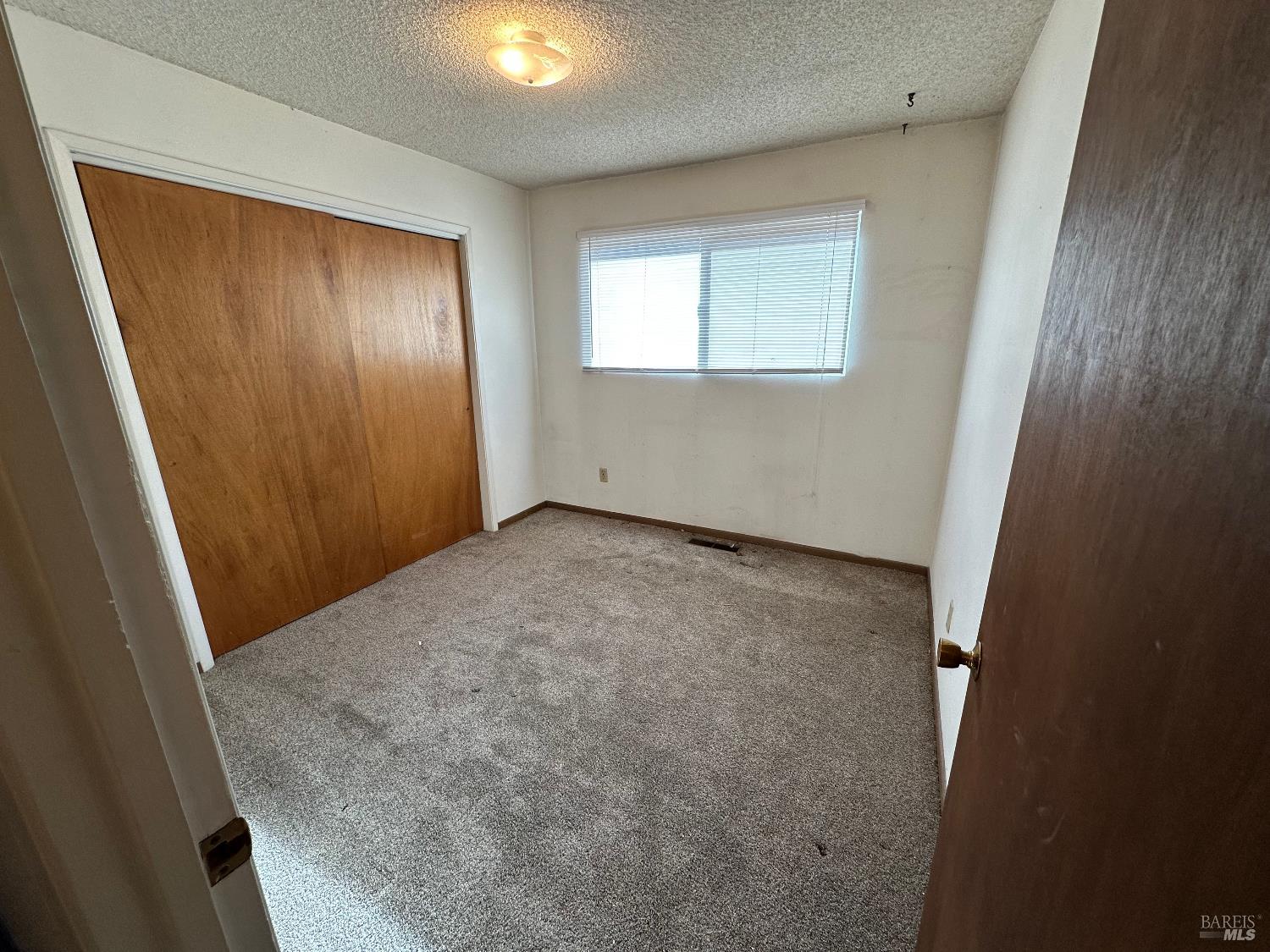 Detail Gallery Image 12 of 18 For 567 Pebble Way St, Clearlake Oaks,  CA 95423 - 3 Beds | 2 Baths