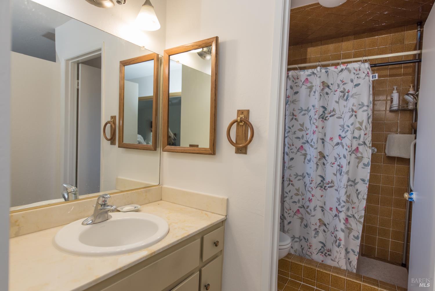 Detail Gallery Image 15 of 32 For 1642 Lauren Dr, Petaluma,  CA 94954 - 4 Beds | 2 Baths