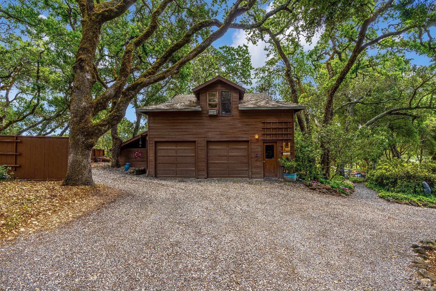 Detail Gallery Image 32 of 45 For 10601 Slattery Rd, Glen Ellen,  CA 95442 - 3 Beds | 2 Baths