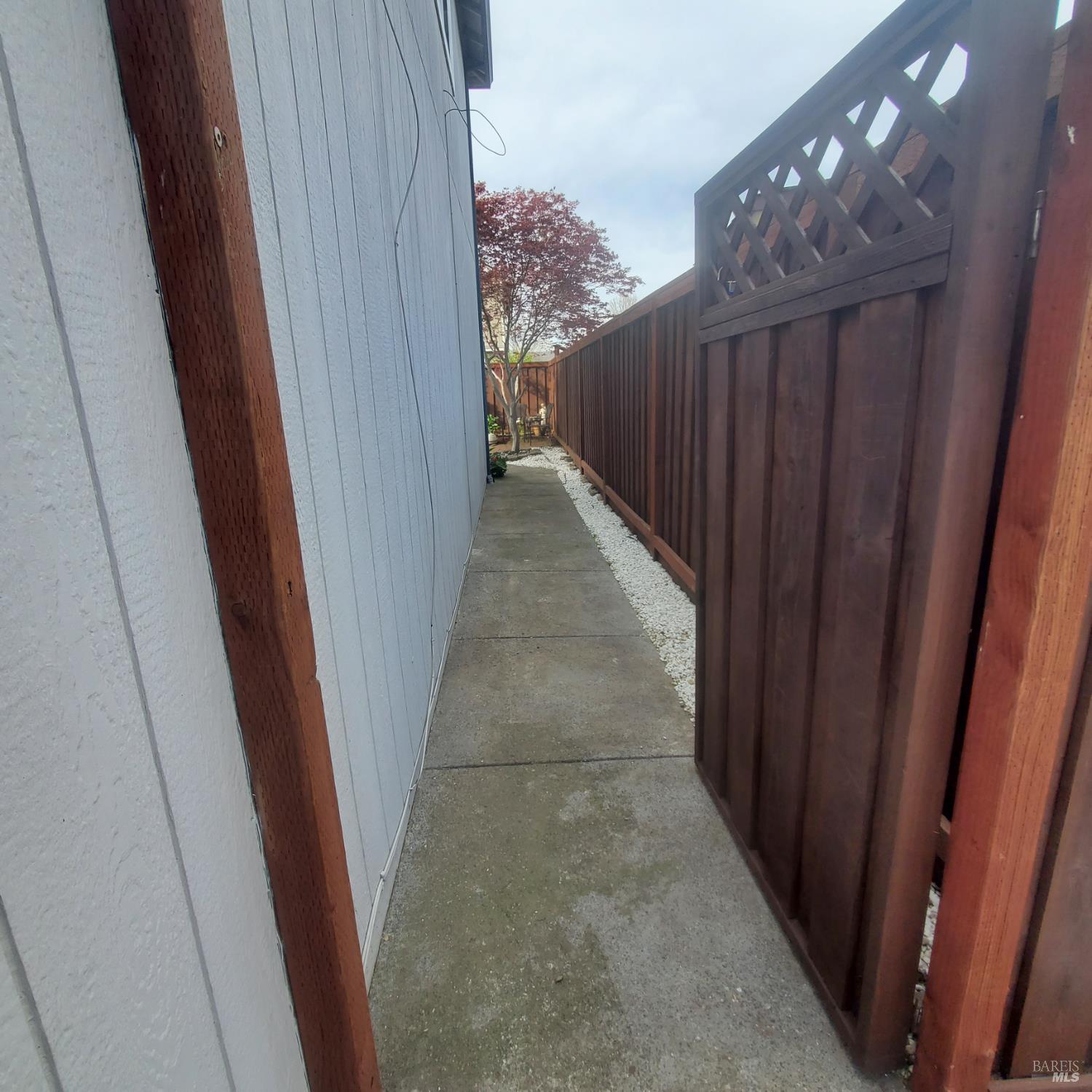 Detail Gallery Image 38 of 39 For 3389 Mojave Ave, Santa Rosa,  CA 95407 - 3 Beds | 2/1 Baths