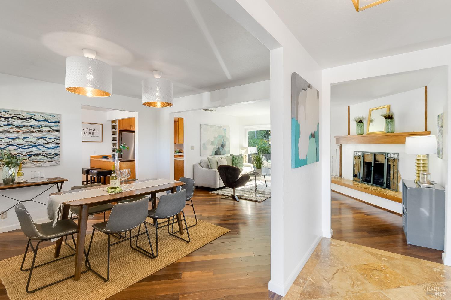 Detail Gallery Image 12 of 61 For 453 Clark Dr, Vallejo,  CA 94591 - 3 Beds | 2/1 Baths