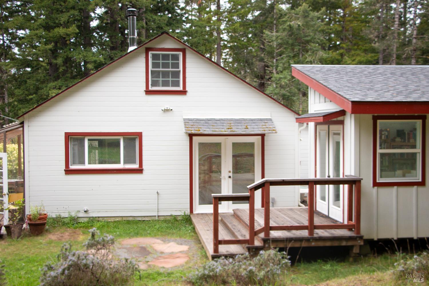 Detail Gallery Image 21 of 55 For 10901 Gurley Ln, Mendocino,  CA 95460 - 2 Beds | 1/1 Baths