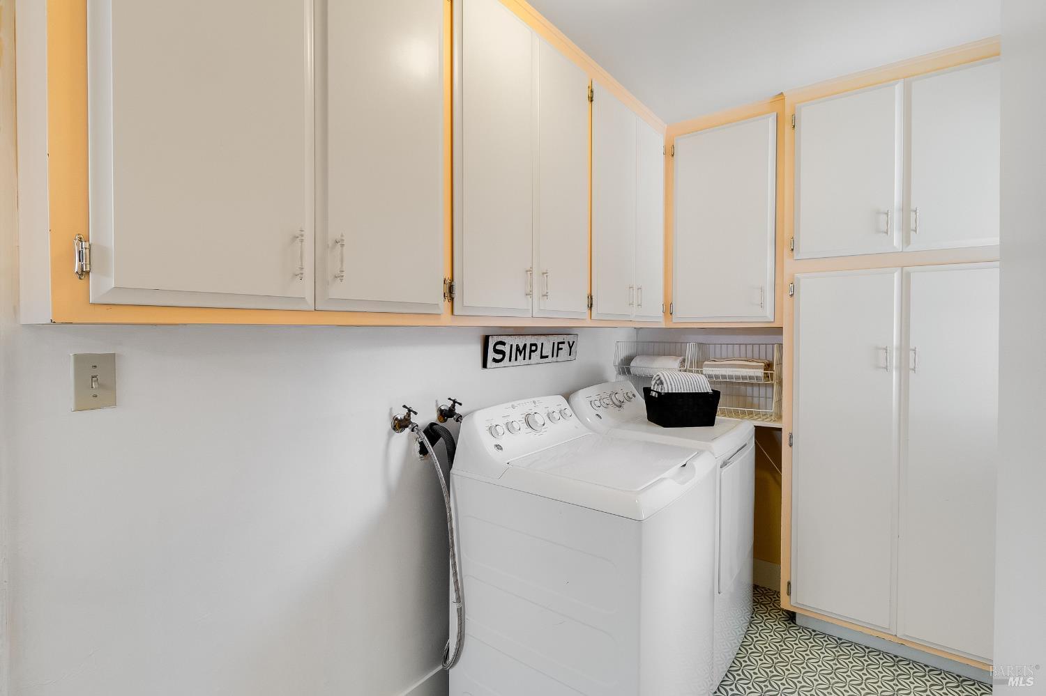 Detail Gallery Image 30 of 61 For 453 Clark Dr, Vallejo,  CA 94591 - 3 Beds | 2/1 Baths