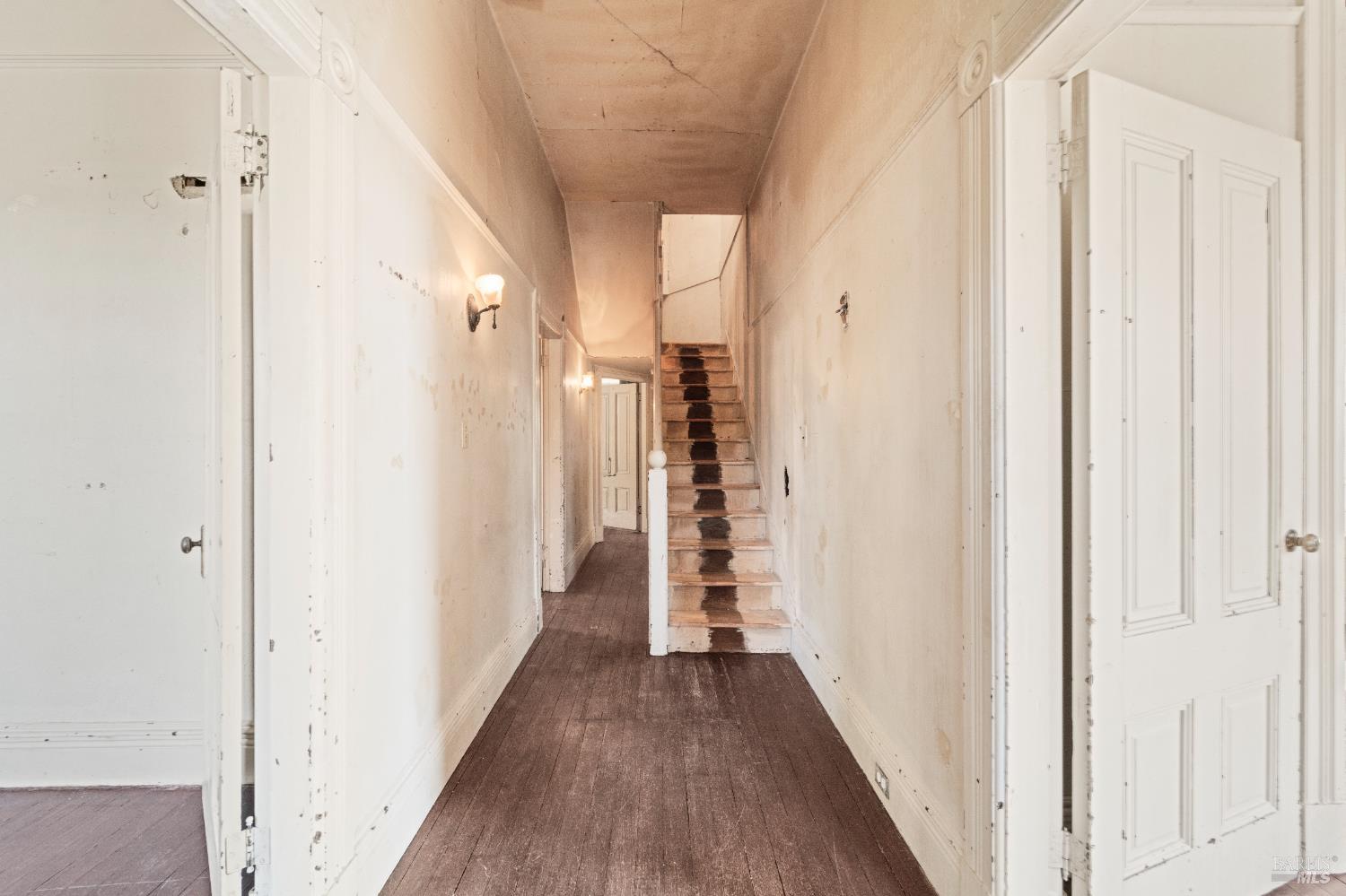 Detail Gallery Image 21 of 31 For 191 E G St, Benicia,  CA 94510 - 4 Beds | 1 Baths