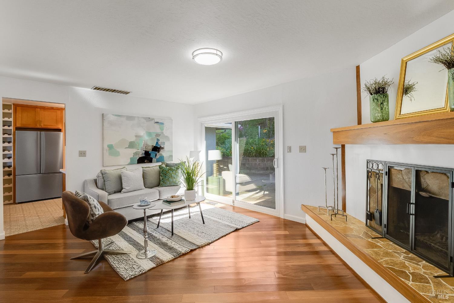 Detail Gallery Image 25 of 61 For 453 Clark Dr, Vallejo,  CA 94591 - 3 Beds | 2/1 Baths