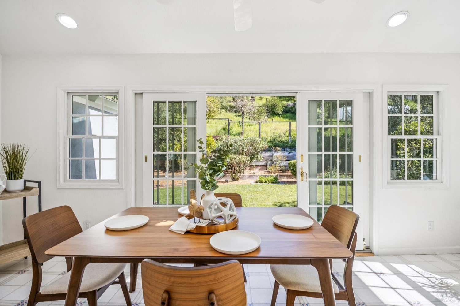 Detail Gallery Image 27 of 53 For 320 Alameda De La Loma Unkn, Novato,  CA 94949 - 3 Beds | 2 Baths