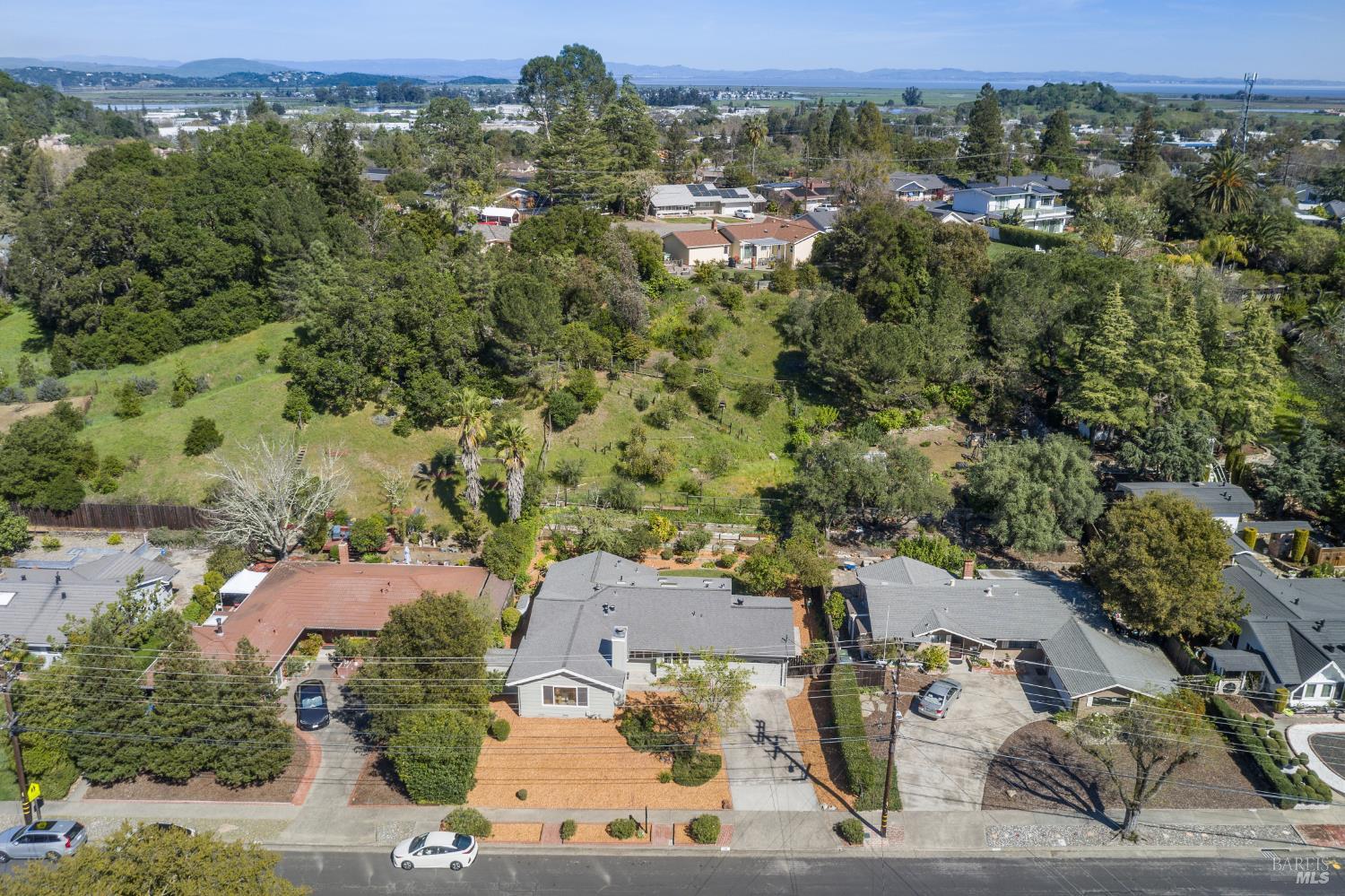 Detail Gallery Image 7 of 53 For 320 Alameda De La Loma Unkn, Novato,  CA 94949 - 3 Beds | 2 Baths