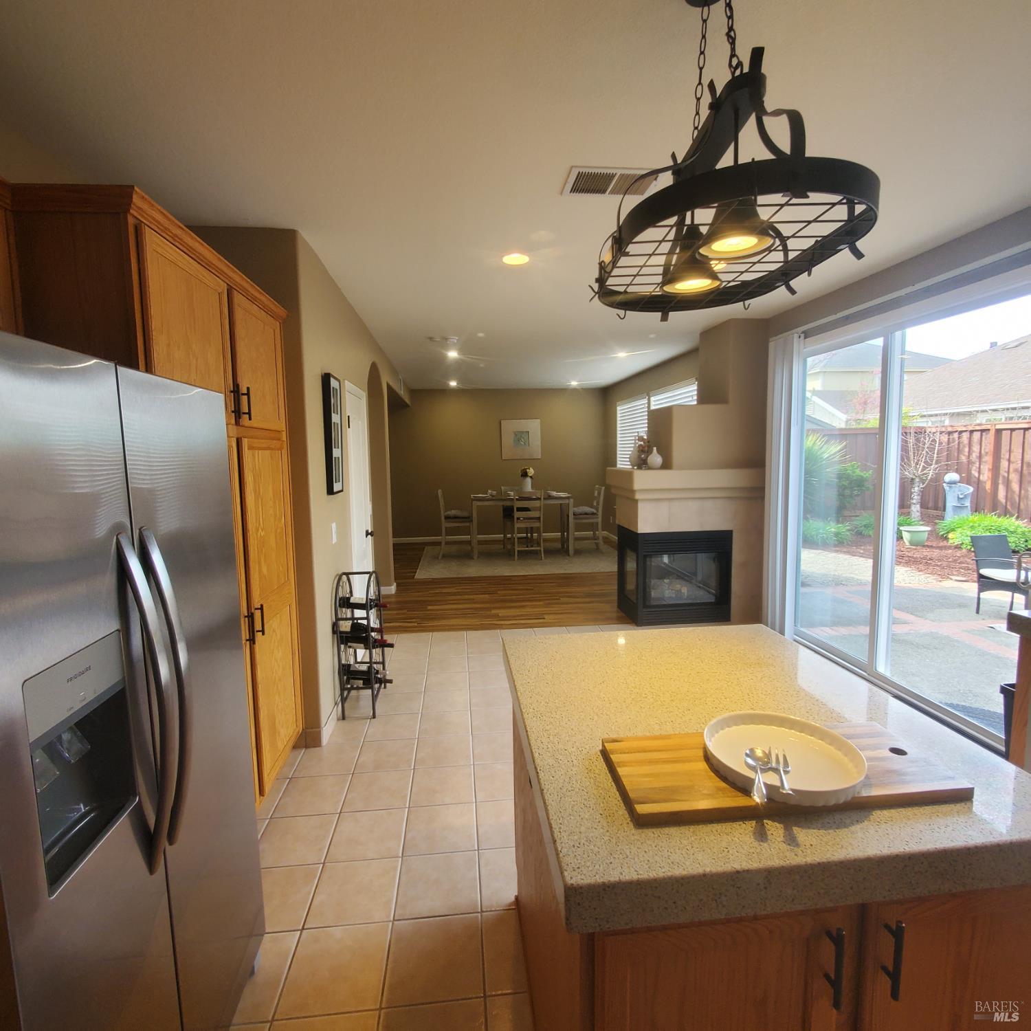 Detail Gallery Image 11 of 39 For 3389 Mojave Ave, Santa Rosa,  CA 95407 - 3 Beds | 2/1 Baths