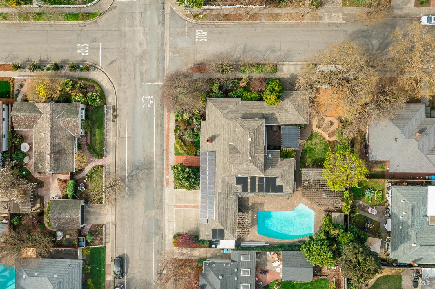 Detail Gallery Image 30 of 31 For 200 Alderbrook Dr, Santa Rosa,  CA 95405 - 4 Beds | 3/1 Baths