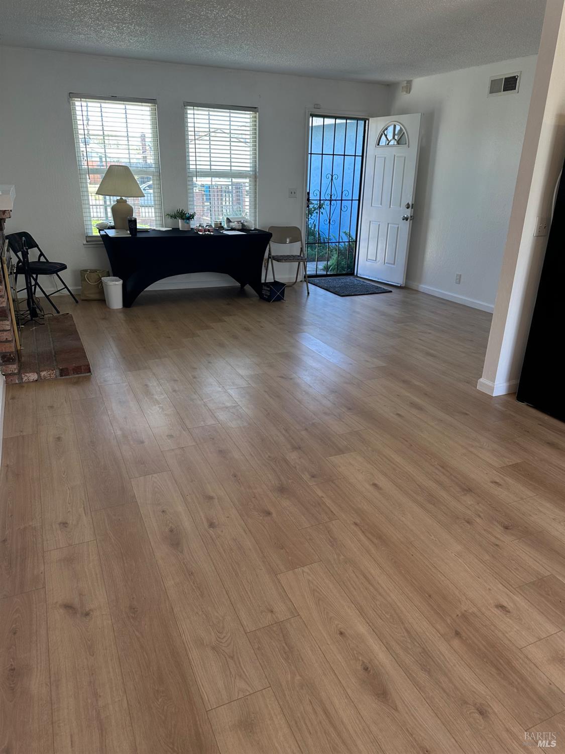 Detail Gallery Image 6 of 30 For 1001 Jack London Dr, Vallejo,  CA 94589 - 3 Beds | 1 Baths