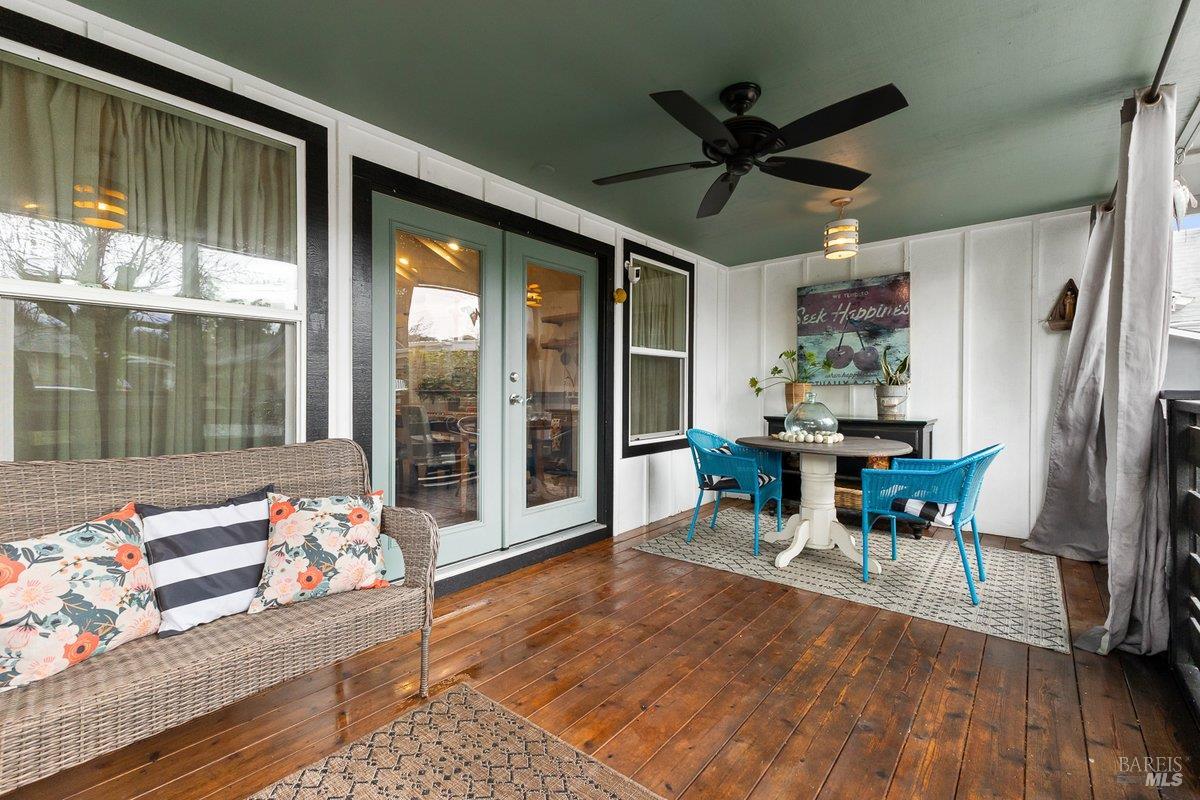 Detail Gallery Image 7 of 20 For 821 Prince Ave, Healdsburg,  CA 95448 - 3 Beds | 3/1 Baths