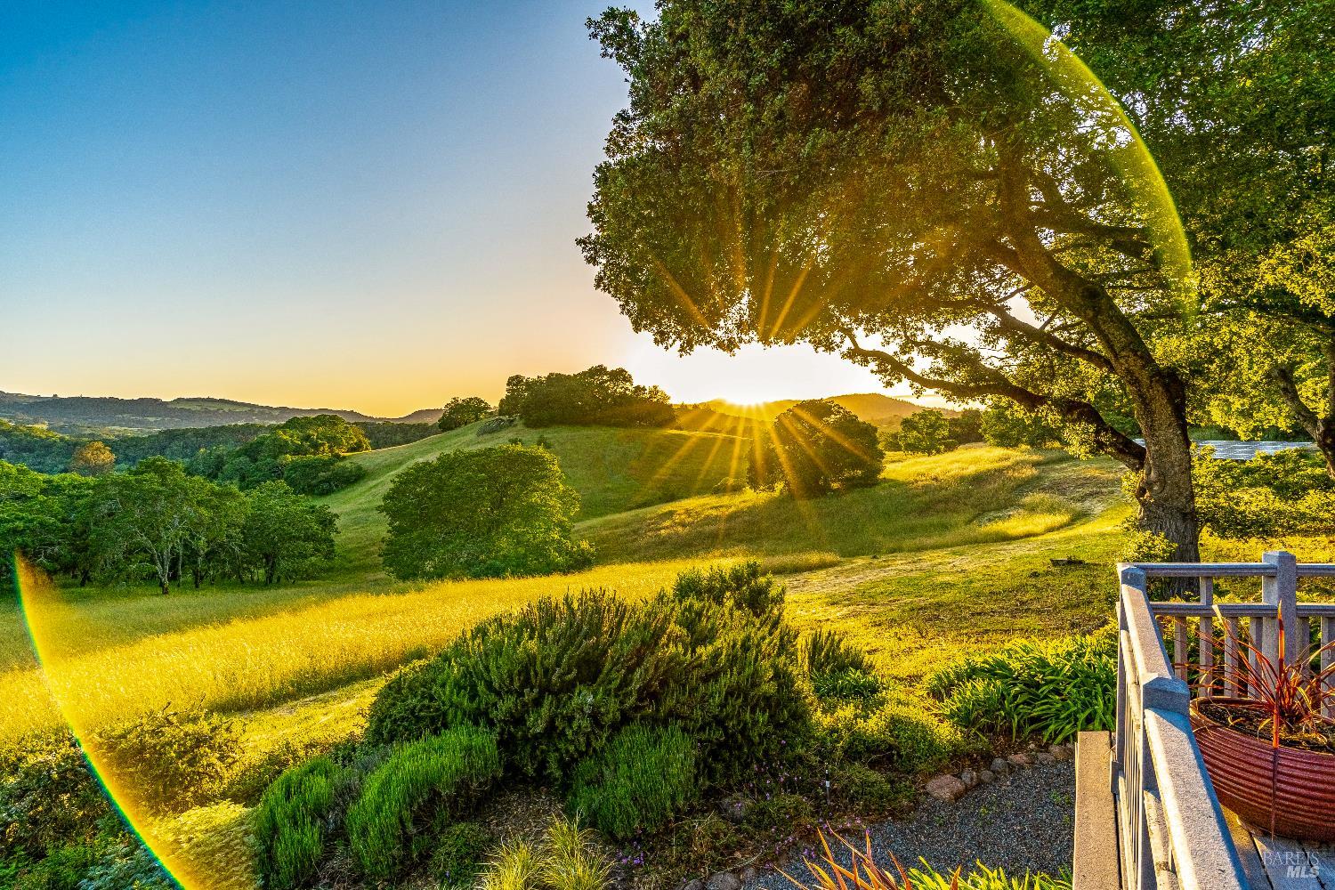 Detail Gallery Image 2 of 45 For 10601 Slattery Rd, Glen Ellen,  CA 95442 - 3 Beds | 2 Baths