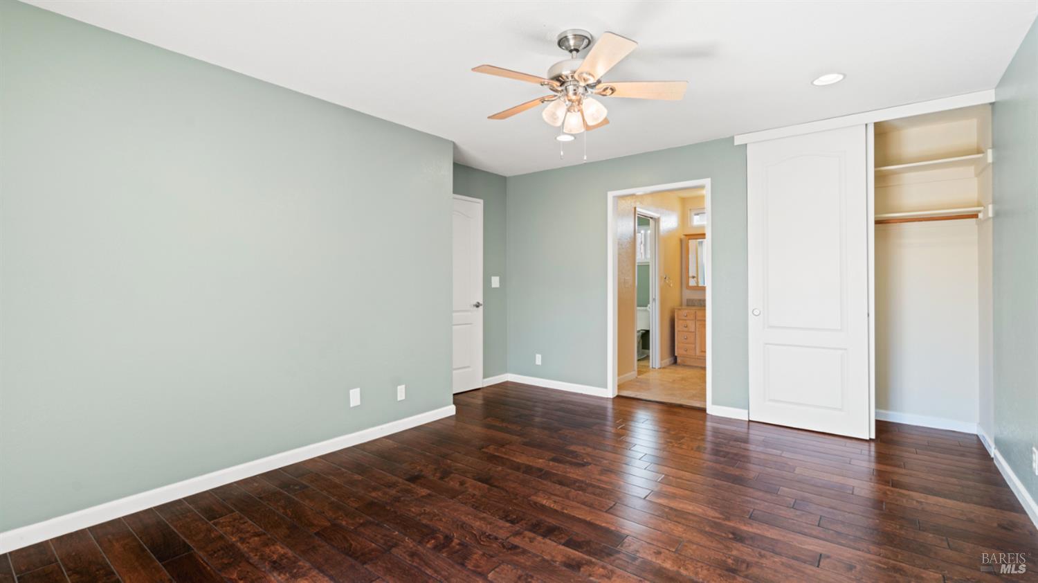 Detail Gallery Image 14 of 24 For 114 Newcastle Dr, Vallejo,  CA 94591 - 4 Beds | 2 Baths