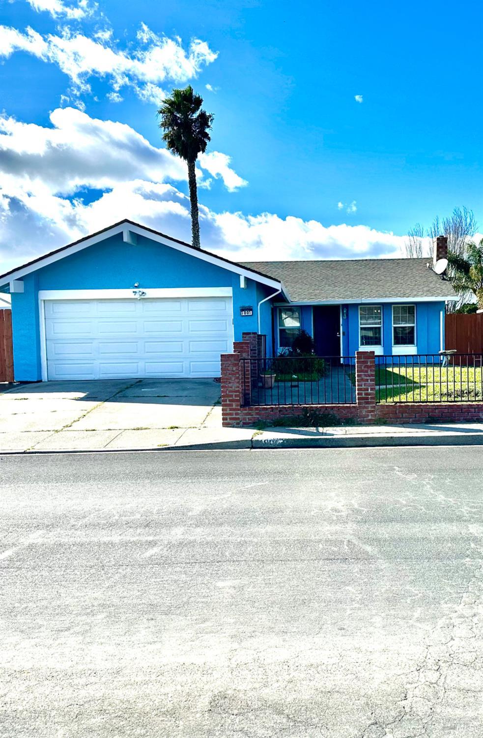 Detail Gallery Image 2 of 30 For 1001 Jack London Dr, Vallejo,  CA 94589 - 3 Beds | 1 Baths