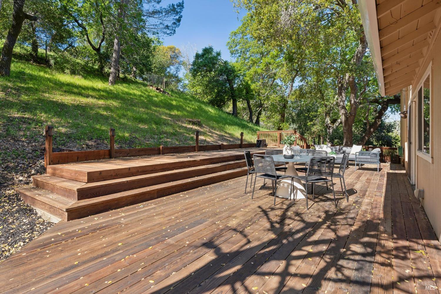 Detail Gallery Image 35 of 48 For 34 Plata Ct, Novato,  CA 94947 - 4 Beds | 2 Baths