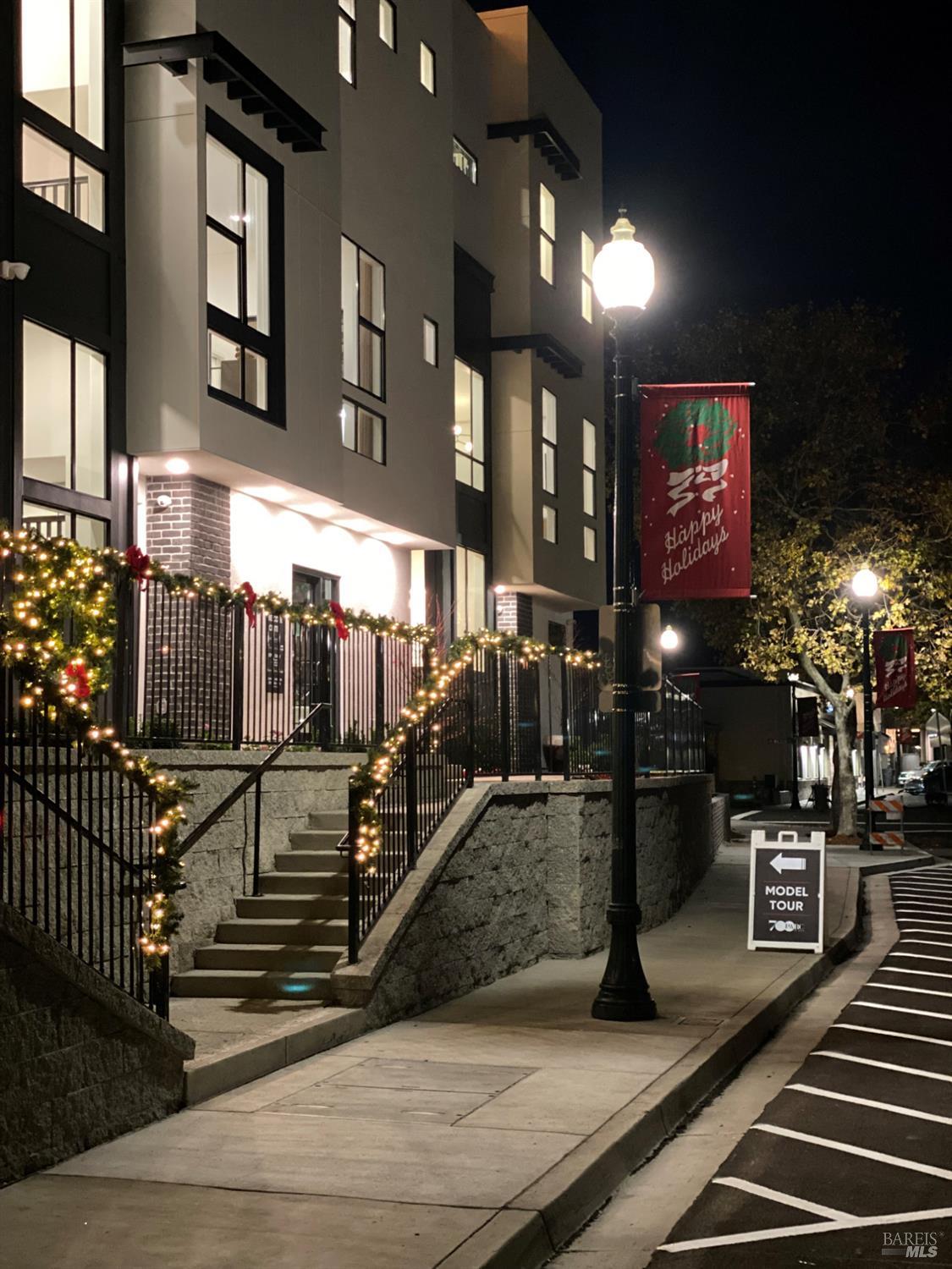 Detail Gallery Image 9 of 15 For 719 Catherine St, Vacaville,  CA 95688 - 3 Beds | 3 Baths