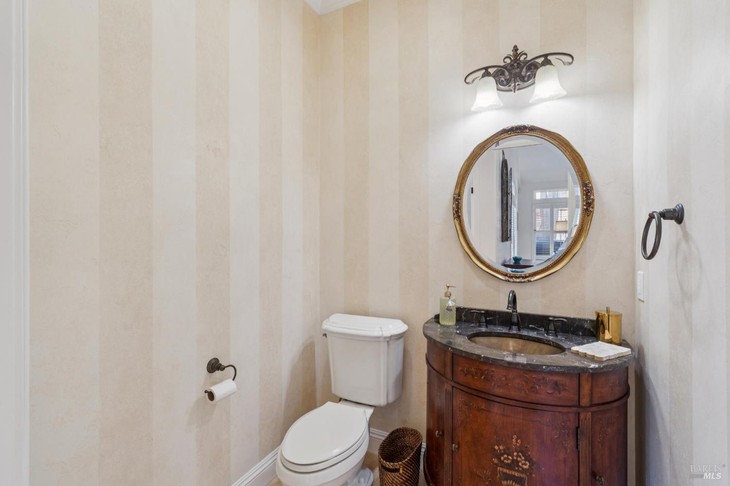 Detail Gallery Image 42 of 55 For 1710 Reynard Ln, Calistoga,  CA 94515 - 3 Beds | 2/1 Baths