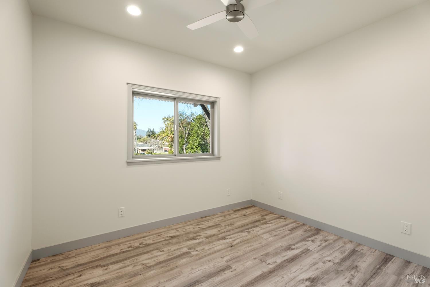 Detail Gallery Image 23 of 30 For 629 Myron St, Ukiah,  CA 95482 - 2 Beds | 2/1 Baths